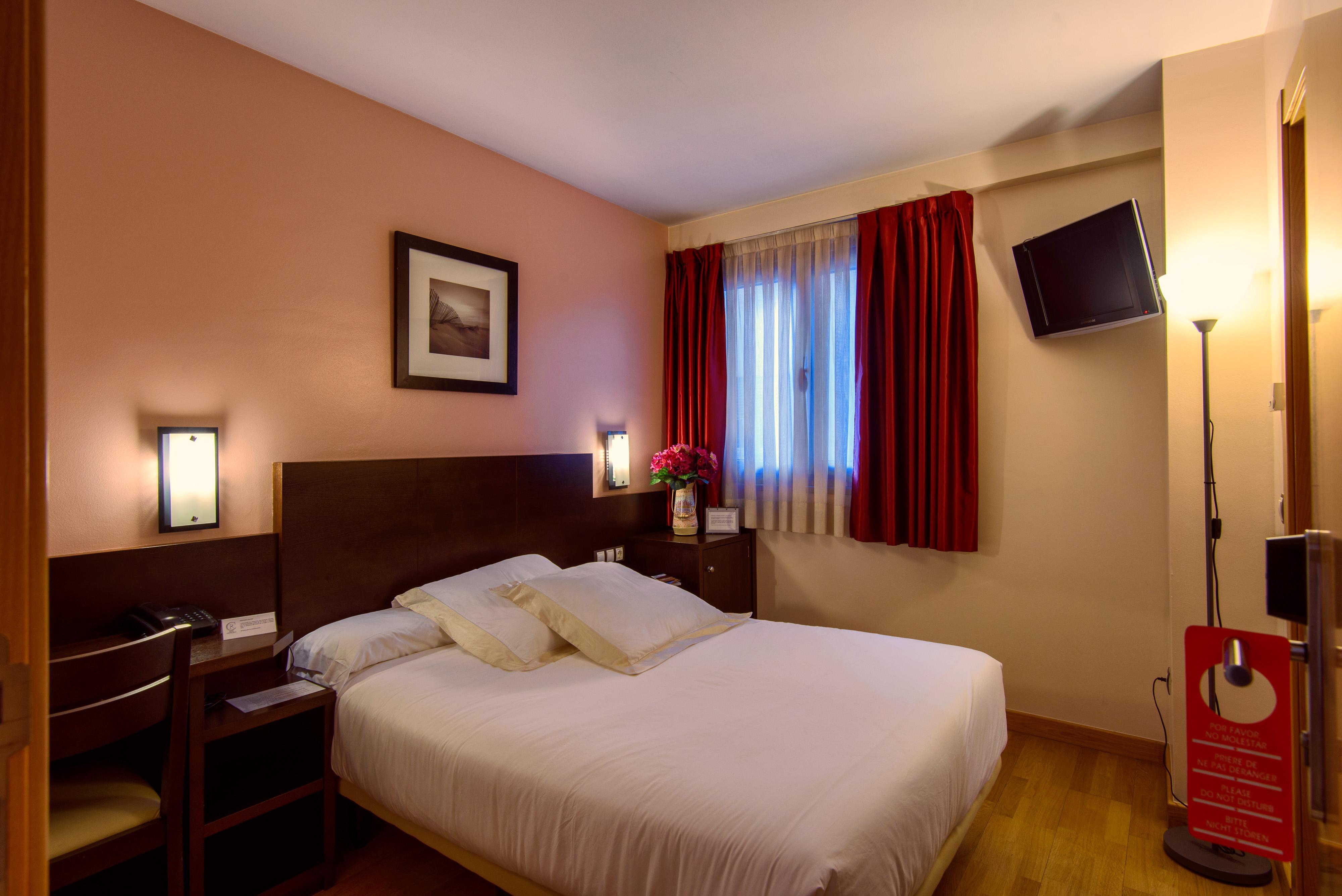Hotel Castro Real Οβιέδο Εξωτερικό φωτογραφία