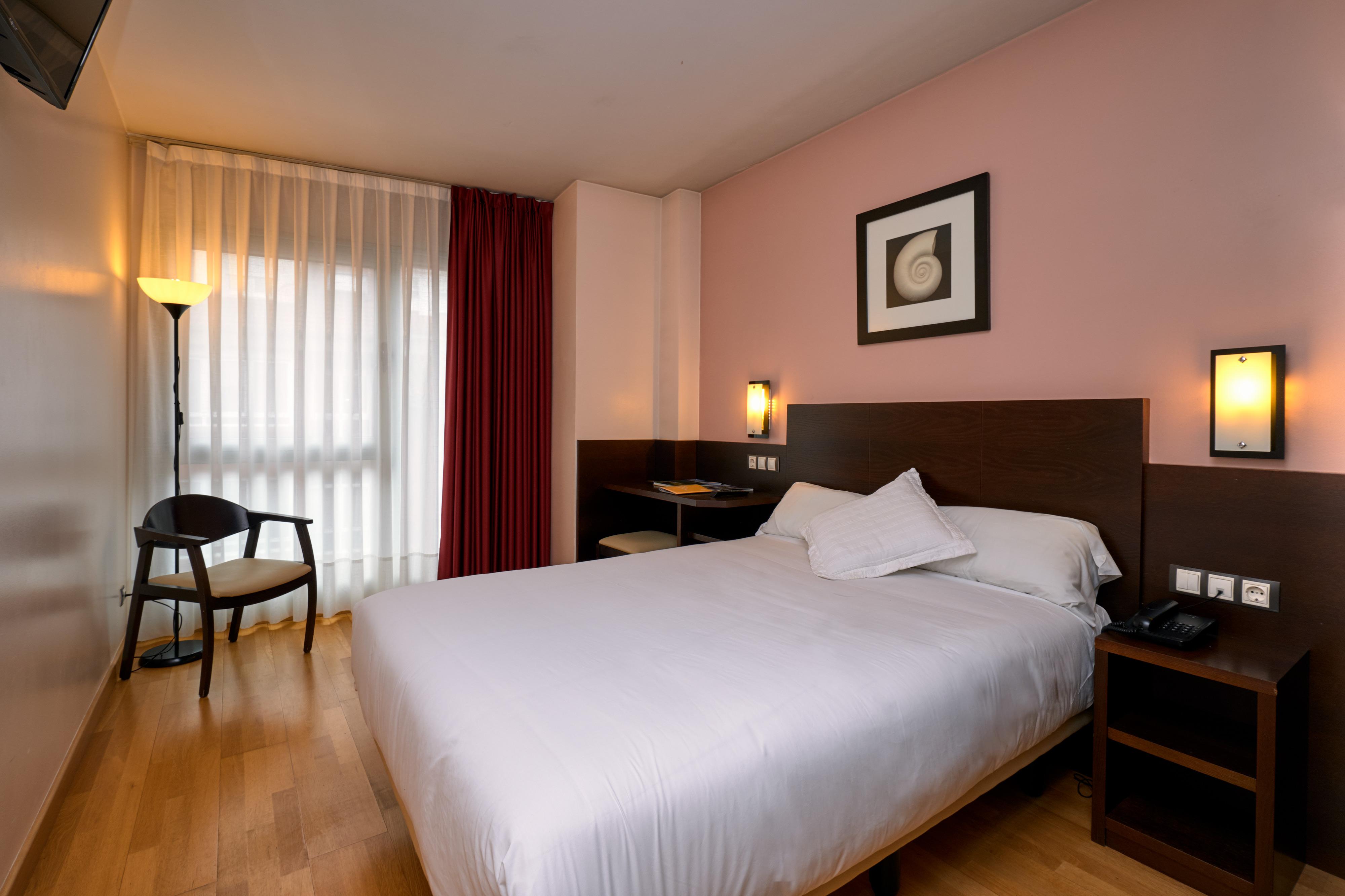 Hotel Castro Real Οβιέδο Εξωτερικό φωτογραφία