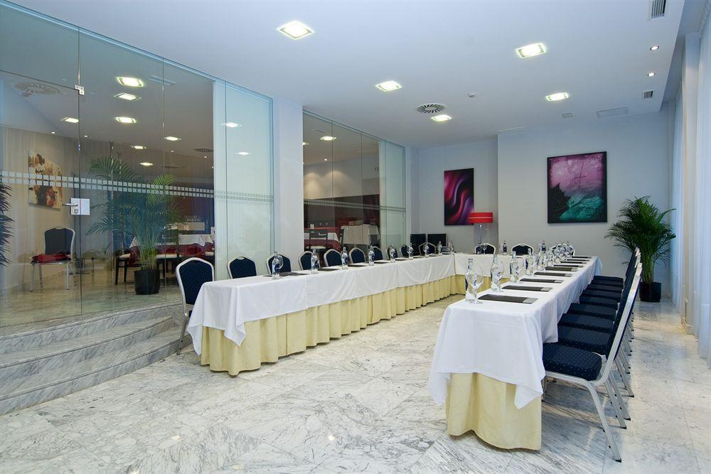 Hotel Castro Real Οβιέδο Εξωτερικό φωτογραφία