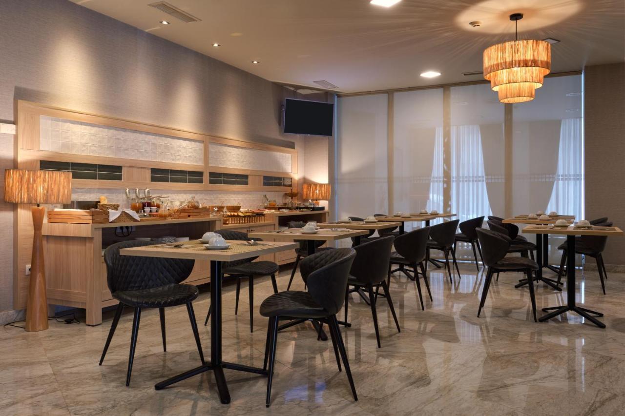 Hotel Castro Real Οβιέδο Εξωτερικό φωτογραφία