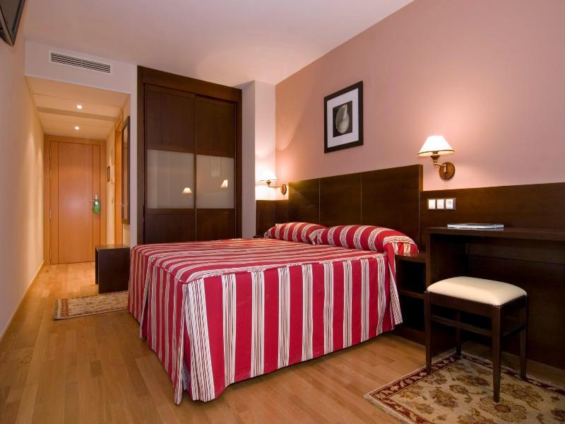 Hotel Castro Real Οβιέδο Δωμάτιο φωτογραφία